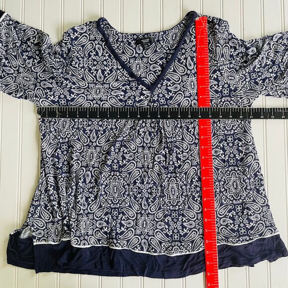 Simply Vera Vera Wang Knit V Neck scroll paisley top Size XXL - Picture 9 of 10